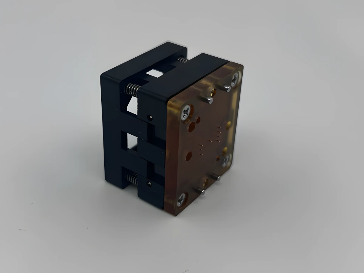 Image of 711-0000162 IC socket