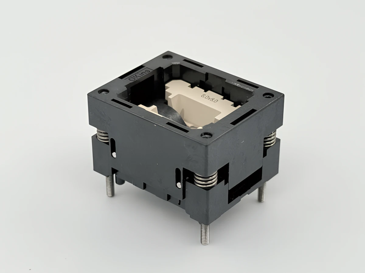 Image of B1024E-B1U73 IC socket