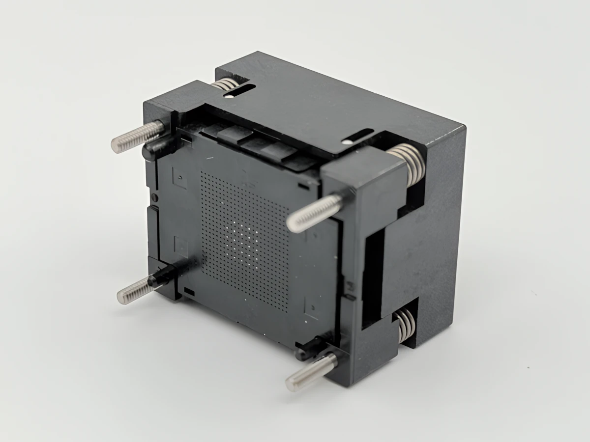 Image of B1024E-B1U73 IC socket