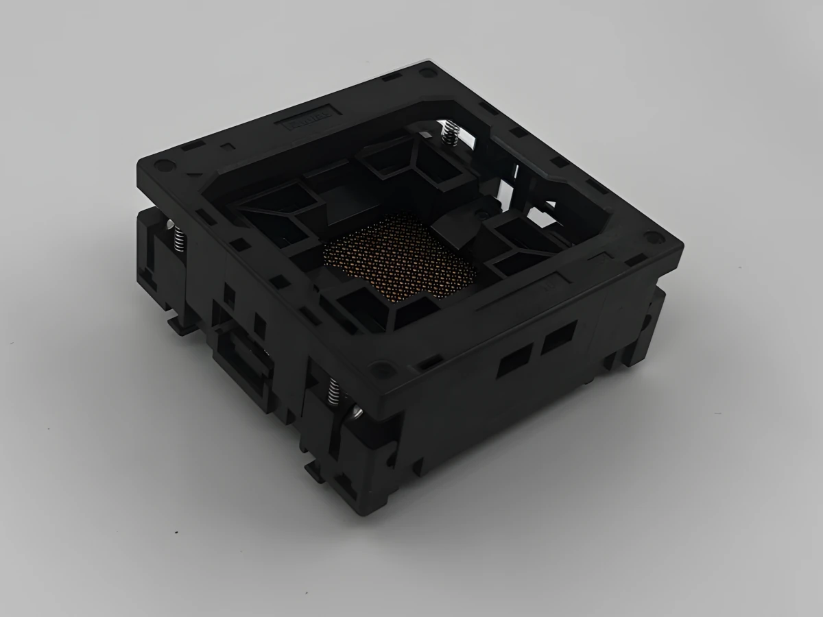 Image of OTB-256(676R)-1.0-28 IC socket