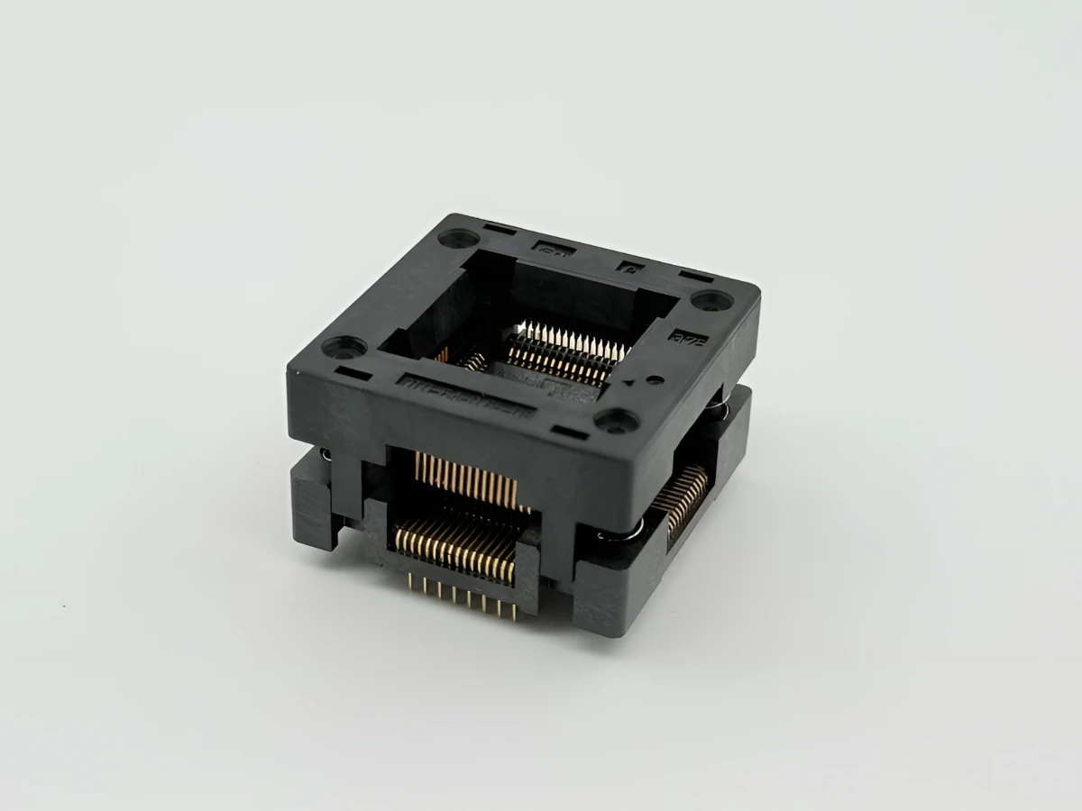 Image of OTQ-64-0.65-08 IC socket