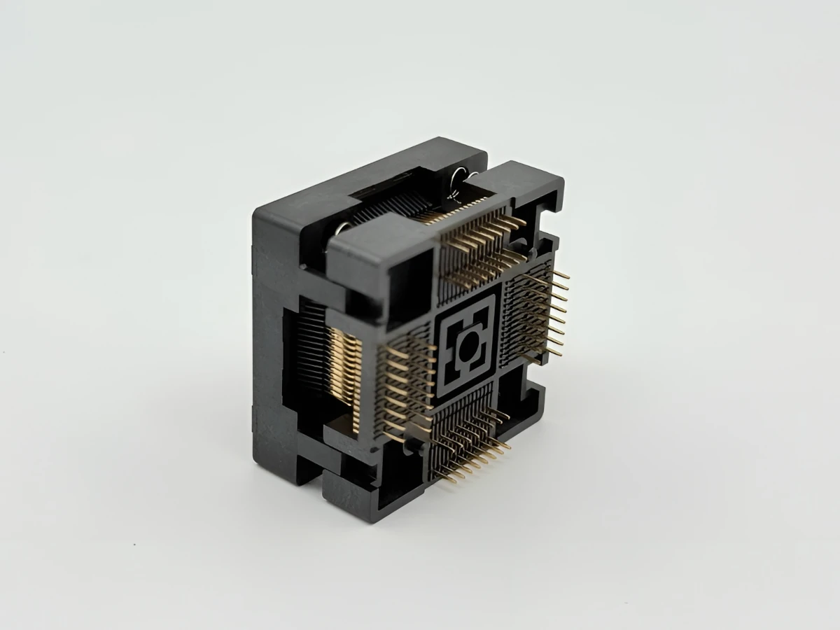 Image of OTQ-64-0.65-08 IC socket