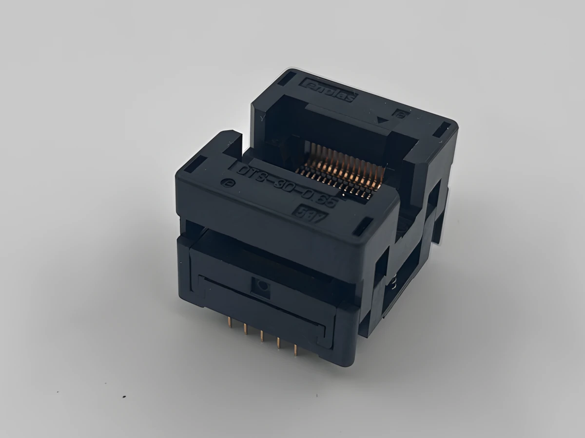 Image of OTS-30-0.65-01 IC socket